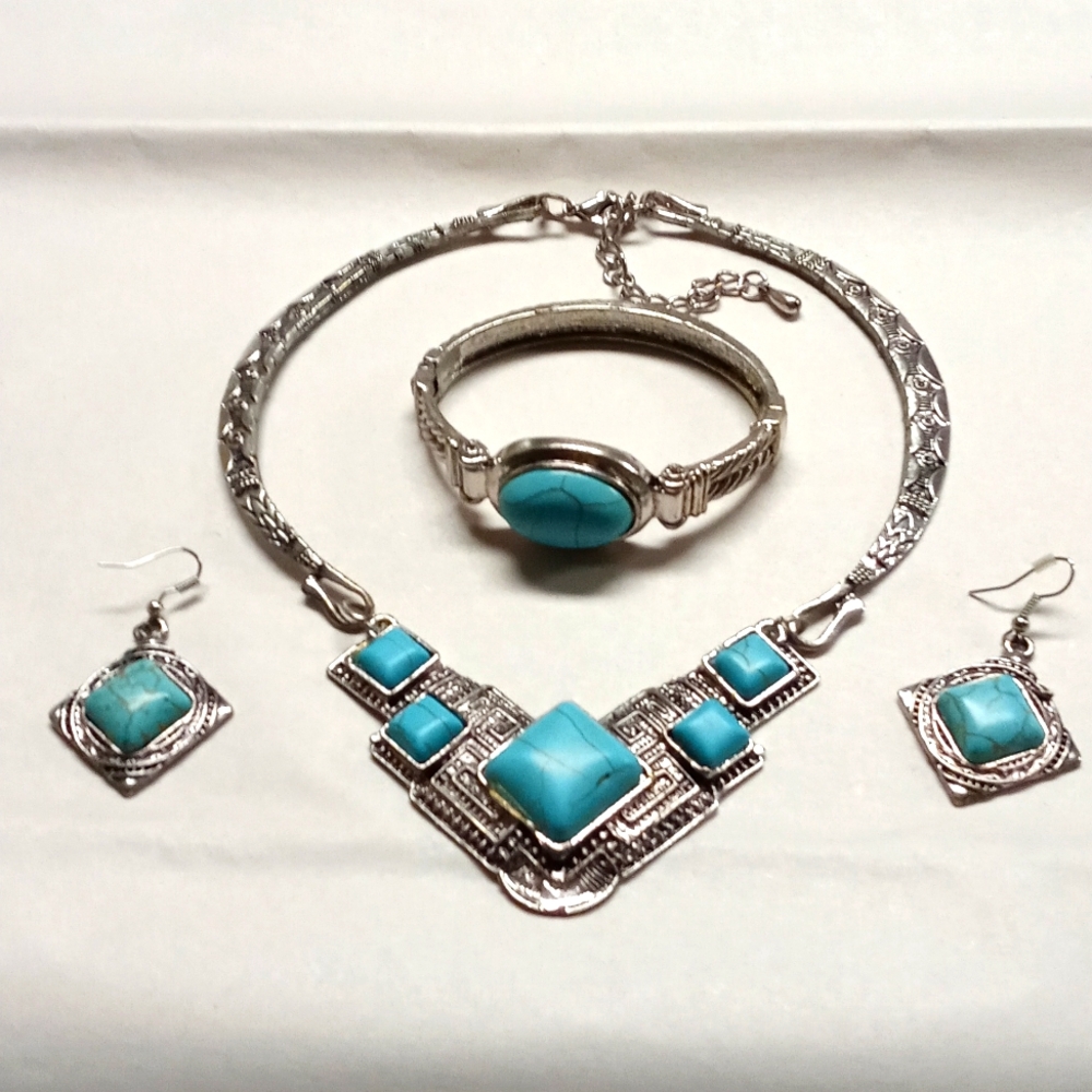 Silver Turquoise Necklace Bracelet and Earring Set